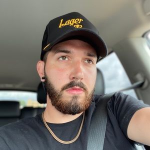 Meet your Posher, Christian